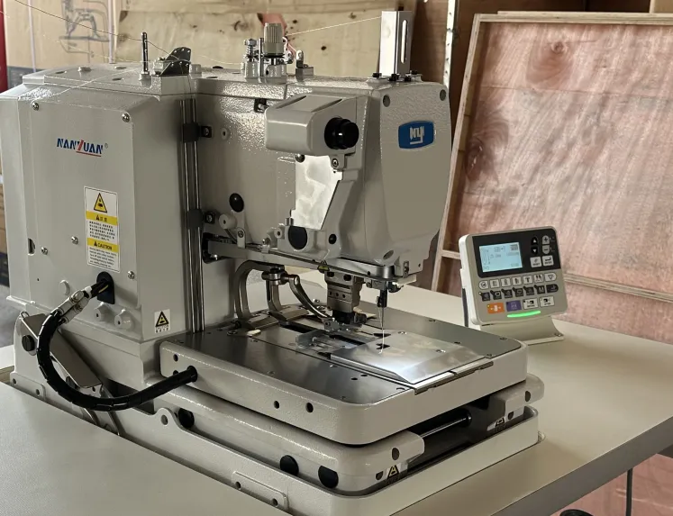 High Speed Computerized Eyelet Button Holing Sewing Machine high quality
